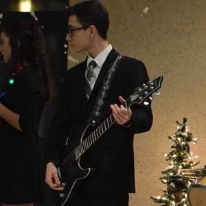 Meet your Posher, Alex